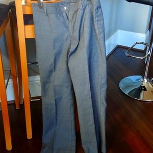 Banana Republic women pants size 0, short , in gray